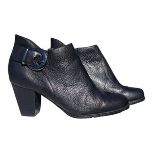 Clarks Boots Women's Reely Maria Black Leather Zip Heeled Ankle Booties 7 Witchy